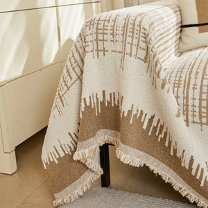 Jeté de Canapé Épais "Lignes Élégantes" – Un Style Intemporel.