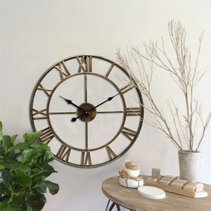 Wandklok in smeedijzeren design – Gesculpteerde Romeinse cijfers 40 cm
