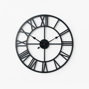 Wandklok in smeedijzeren design – Gesculpteerde Romeinse cijfers 40 cm
